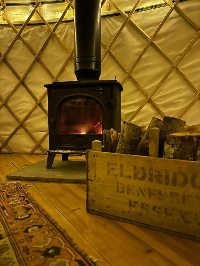 Bracken Yurt At Walnut Farm Glamping Hotel Netherbury Exterior photo
